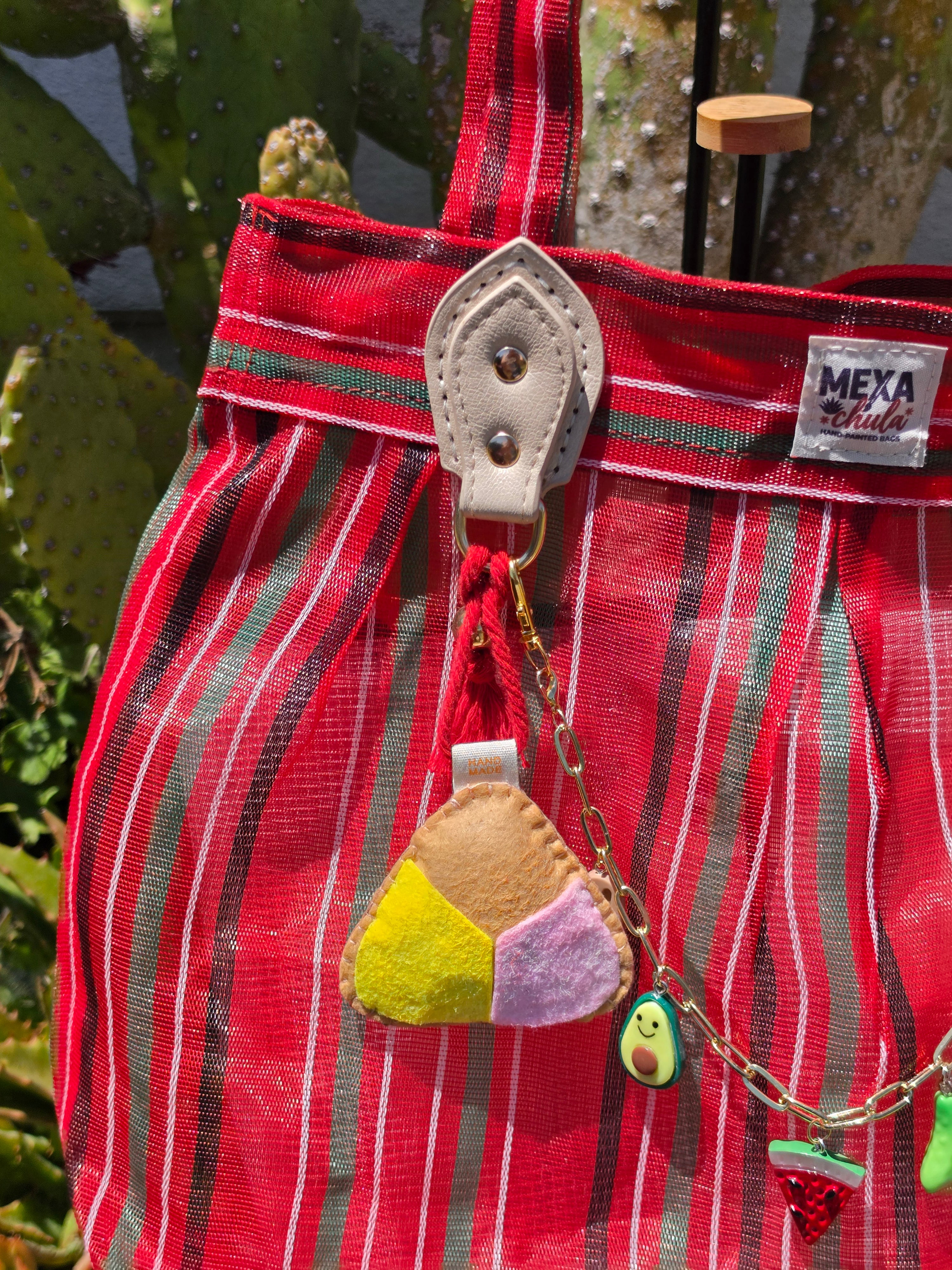 Bolso de Mercado Plisado MEXA Chula – Rojo Vibrante & Máscara de Luchador