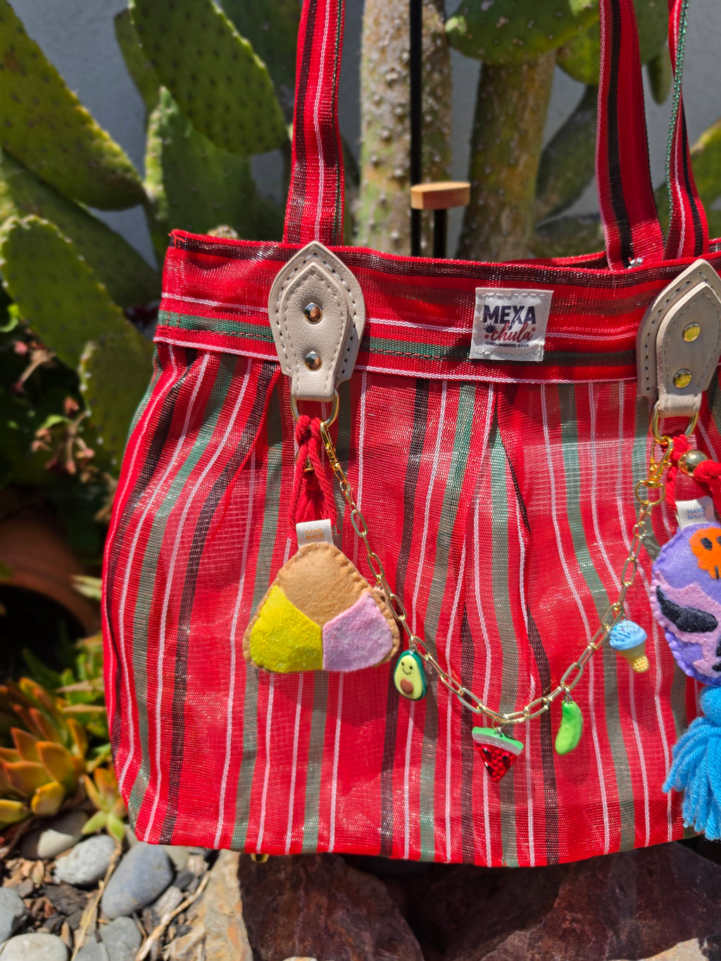 Bolso de Mercado Plisado MEXA Chula – Rojo Vibrante & Máscara de Luchador