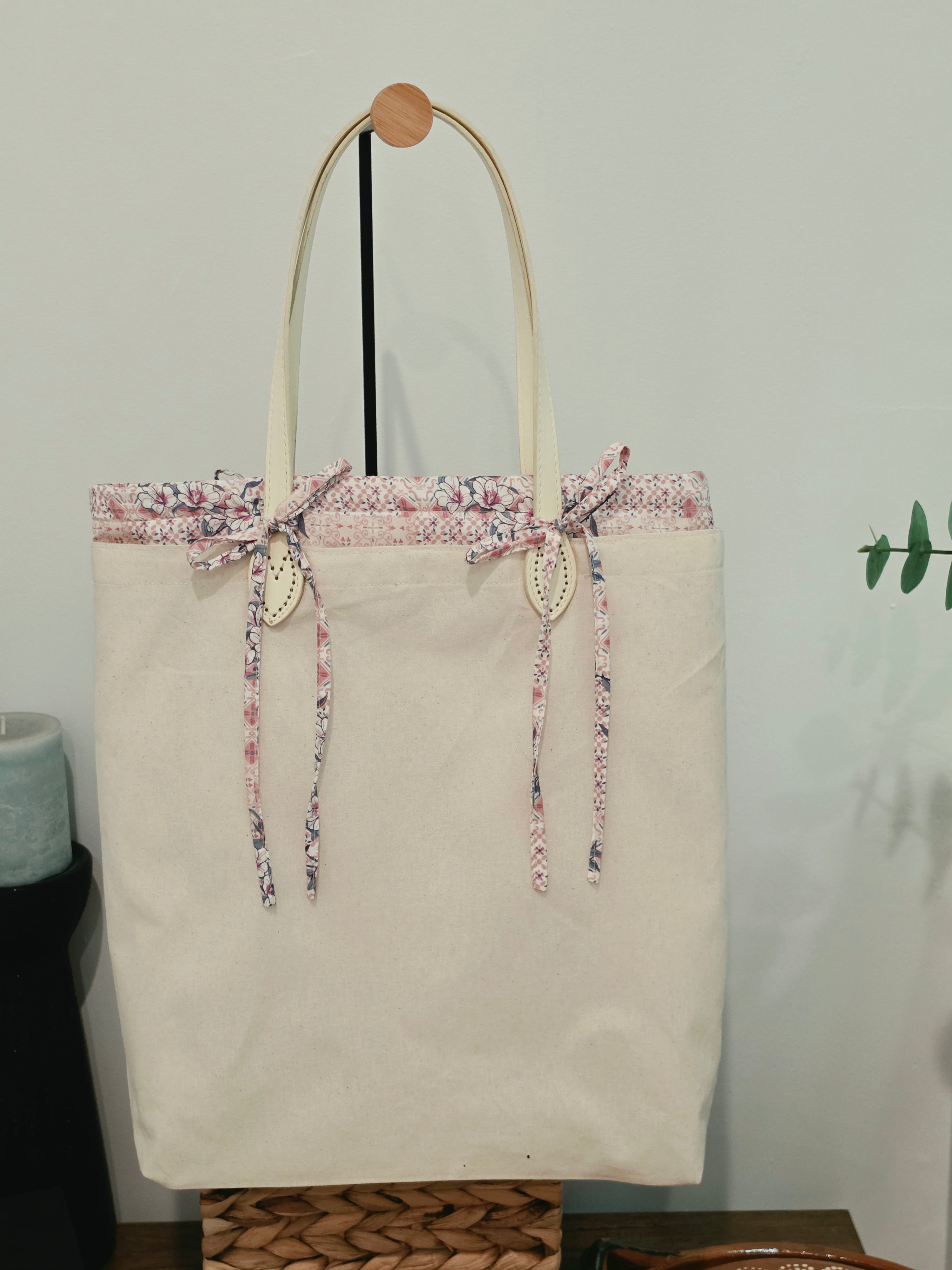 Tote Bag Pintada a Mano "Mamá Fabulosa Todo Terreno" - Set Premium 2 en 1 Desmontable