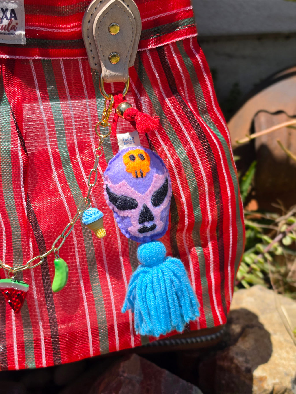 Bolso de Mercado Plisado MEXA Chula – Rojo Vibrante & Máscara de Luchador