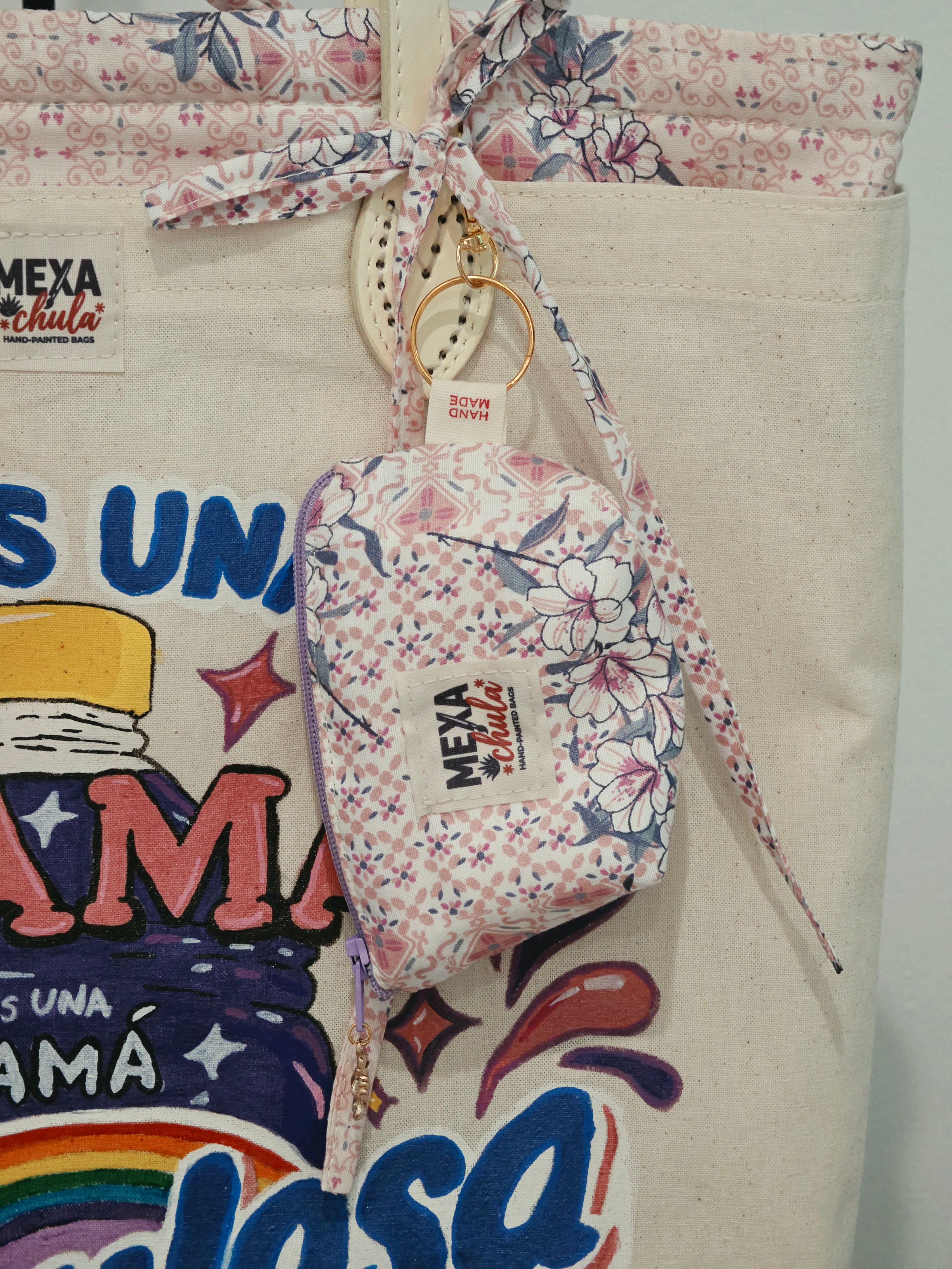 Tote Bag Pintada a Mano "Mamá Fabulosa Todo Terreno" - Set Premium 2 en 1 Desmontable