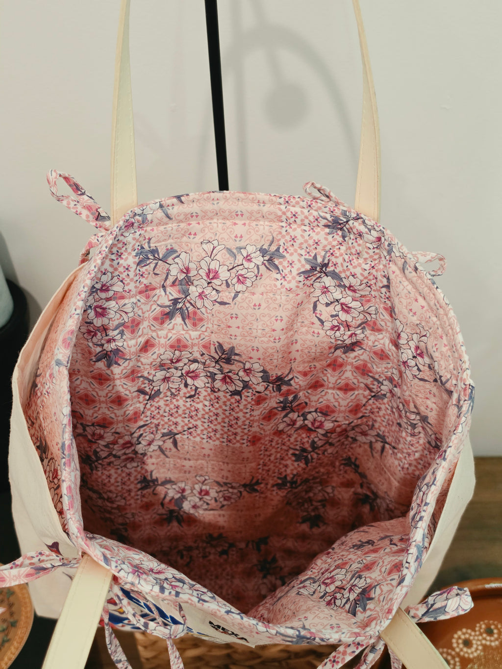 Tote Bag Pintada a Mano "Mamá Fabulosa Todo Terreno" - Set Premium 2 en 1 Desmontable