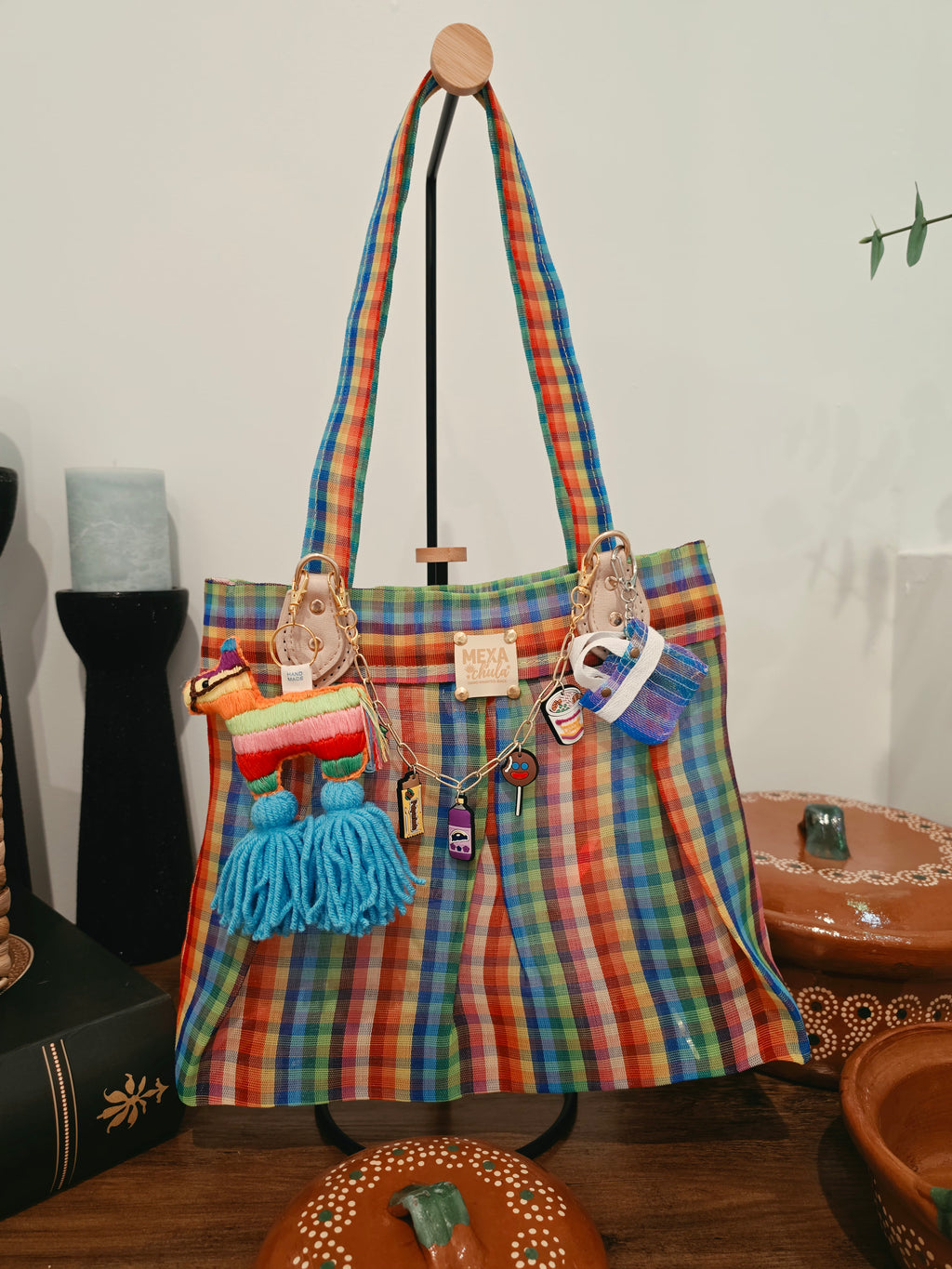 Tote Bag Premium de Mercado "Fiesta Mexicana" - Multicolor con Dijes y Dijes de Colección