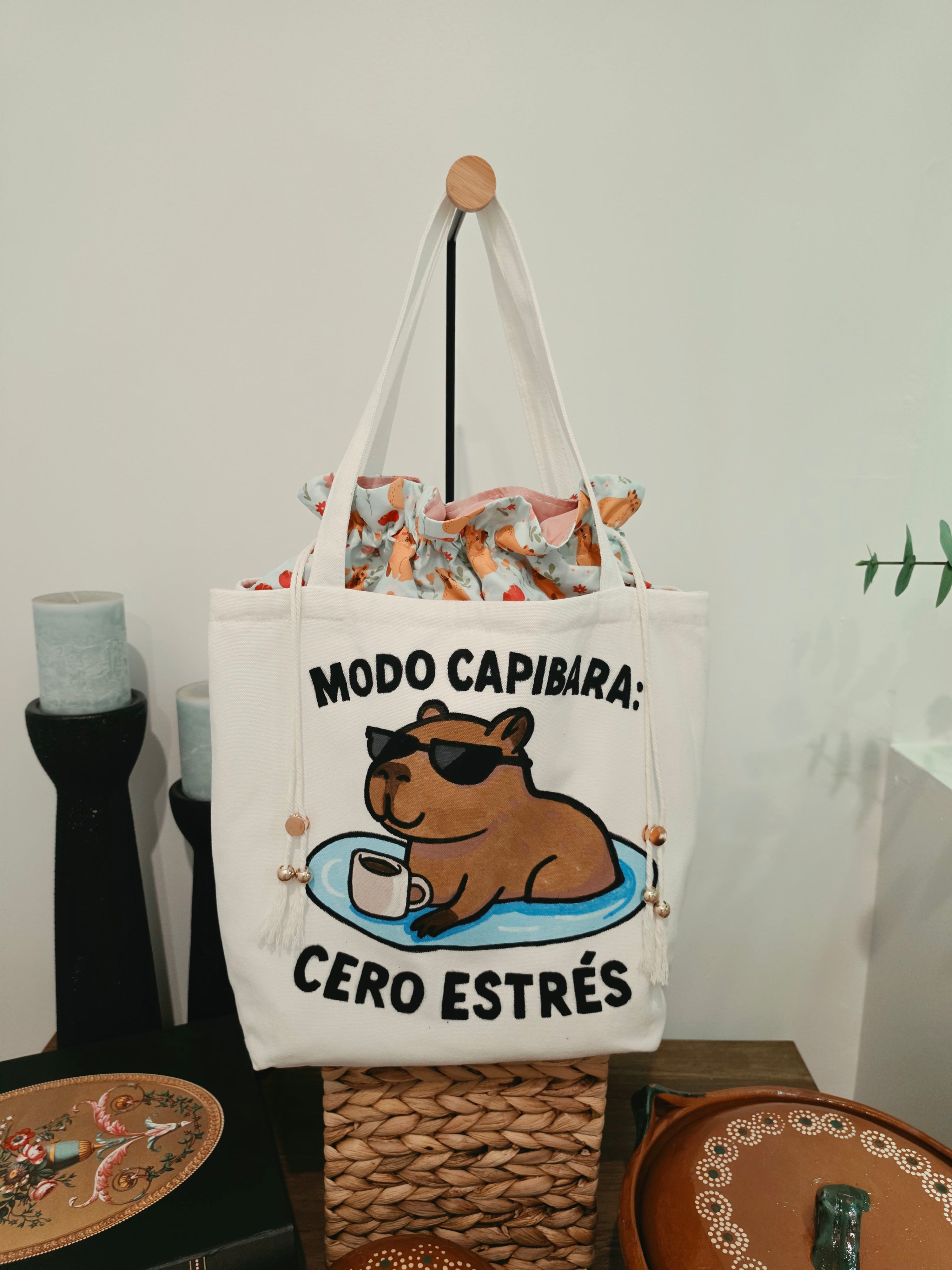 "Moda Capibara: Cero Estrés" (Set Premium de 4 Piezas)